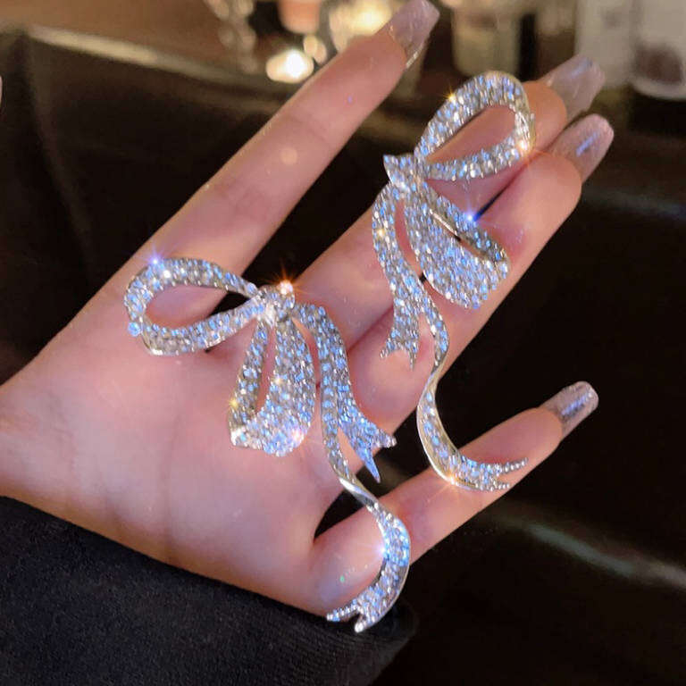 2025 Autumn New Bowknot for Women, Light Niche Design Sense, High-end Earrings, Unique Earrings