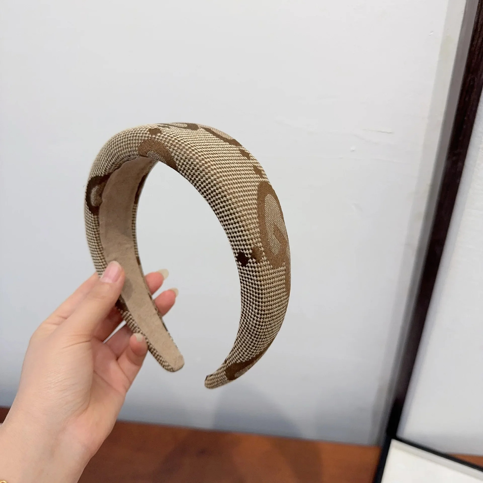 Fashion Green Letters Hair Bands Girls Vintage Elastic Headbands Sponge Hairbands Hair Hoop Korean Hair Accessories for Women 251023