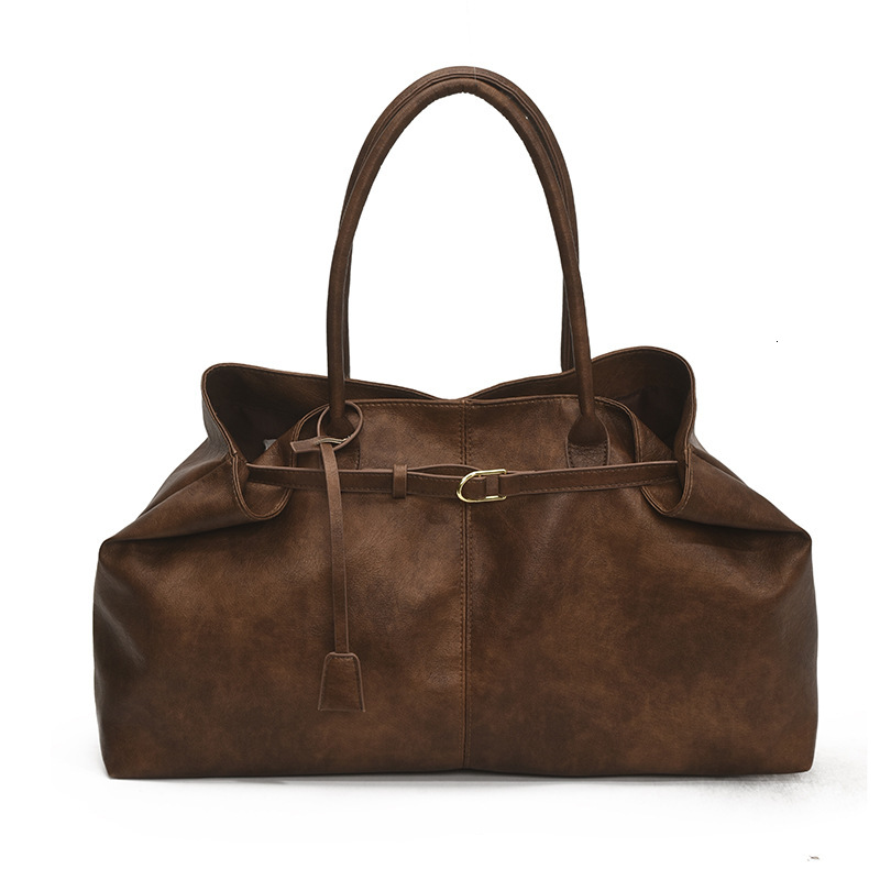 Free shipping designer bag Casual Commuting Large Capacity Bag for Women New Fashion Versatile Shoulder Underarm Bag Handheld Tote Bag