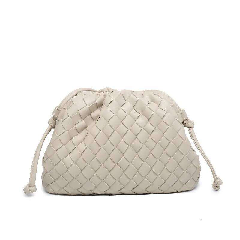 2025 New Retro Design Woven One-Shoulder Postman Bag