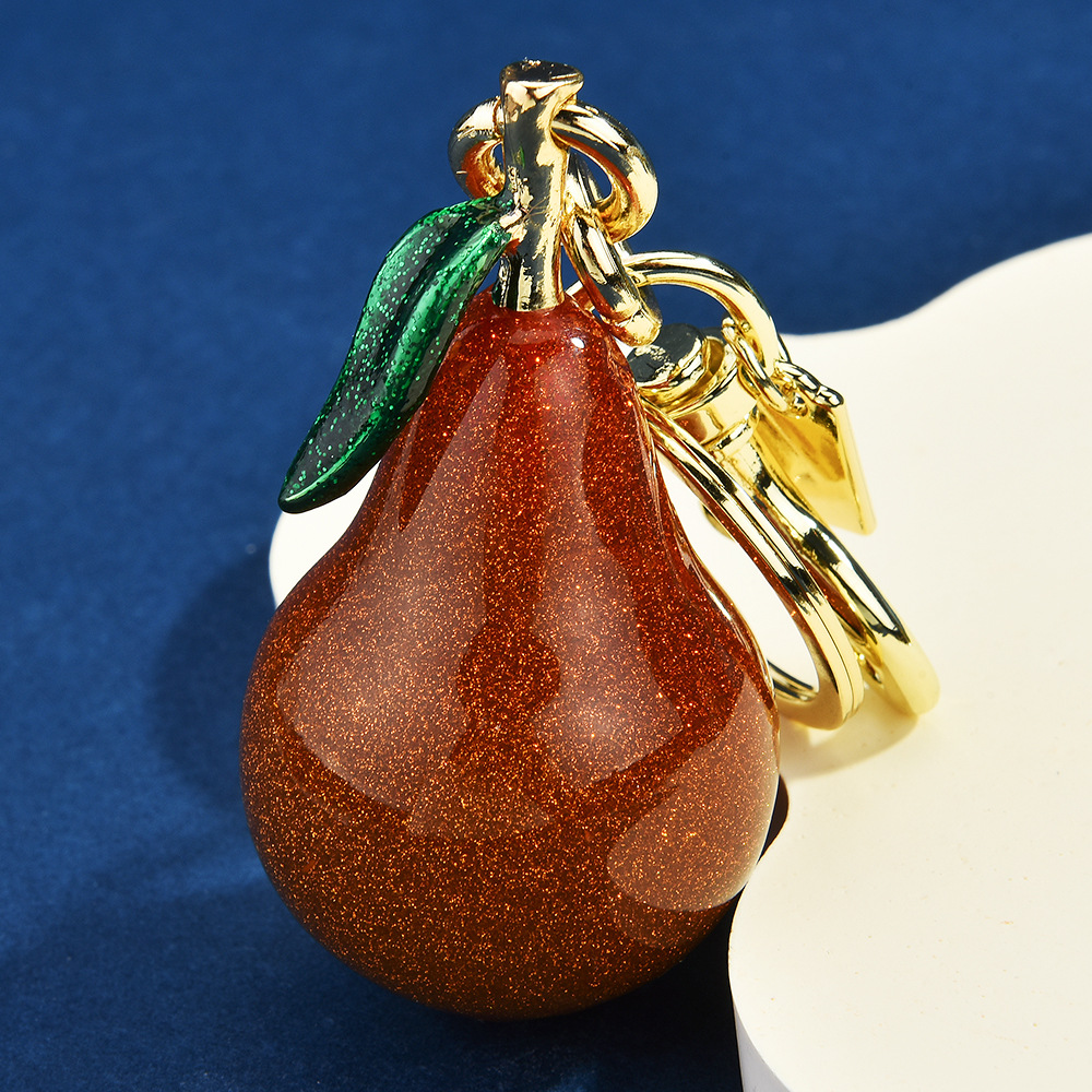 Keychain wallet Designer keychain Pear keychain pendant, couple car keychain exquisite personalized fruit creative fashionable pendant Birthday Gift