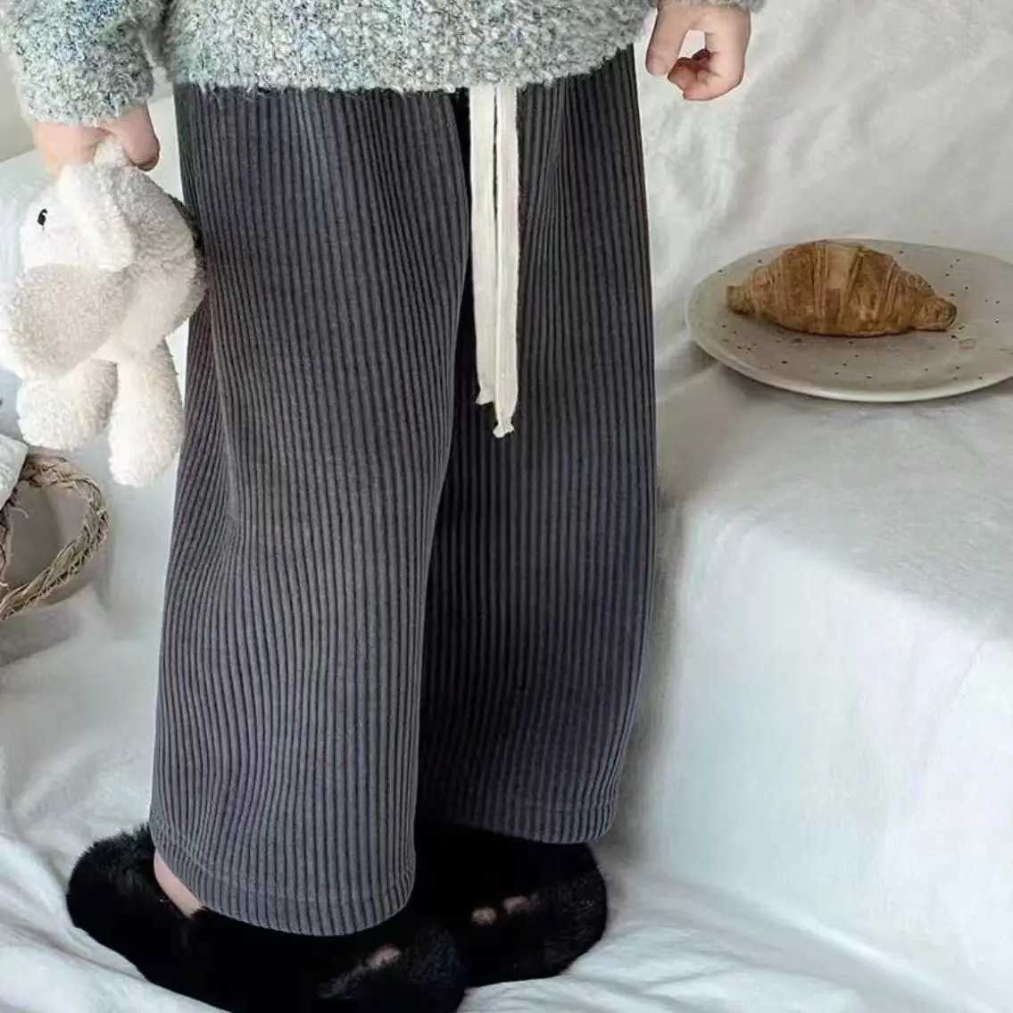 Autumn Winter Children Girl Straight Pant Cotton Fleece Thick Warm Kid Baby Girl Corduroy Pants Solid Toddler Girl Wide Leg PantT251027