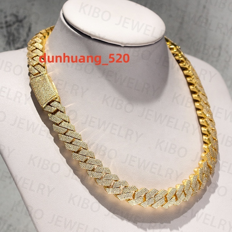 4 Rows Hip Hop Prong Setting Cuban Link Chain VVS Moissanite Diamond Necklace