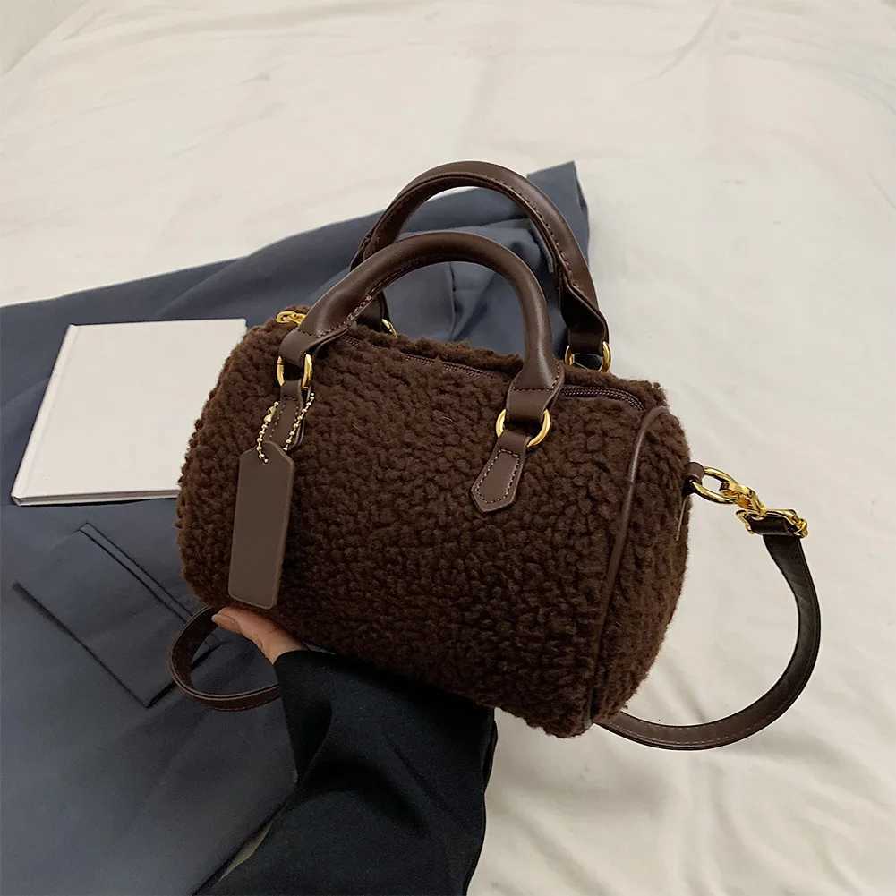 Fluffy Tote Purse For Womens Autumn Winter Plush Cylindrical Small Shoulder Bag Furry Zipper Crossbody Bag Ladies Fuzzy Handbag Y251027