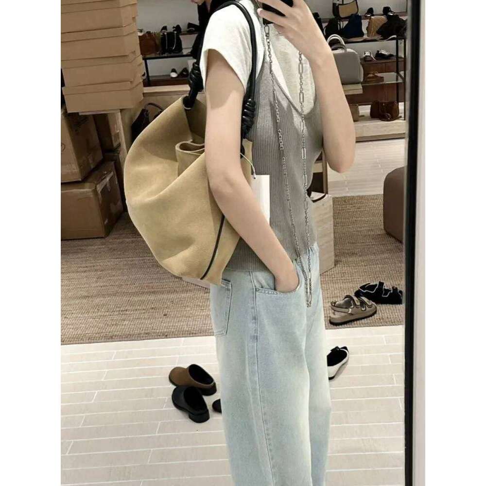 Designer Luxury Fashion Retro Women Design Buckle Casual Tote Shoulder Large Capacity Office Ladies Commute Solid Cow Suede Leather Underarm Bag