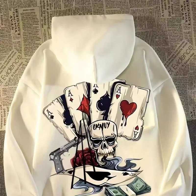 Mens autumn and winter hooded sweatshirt with skull print poker longsleeved fleece casual and fashionable couples clothing W251027