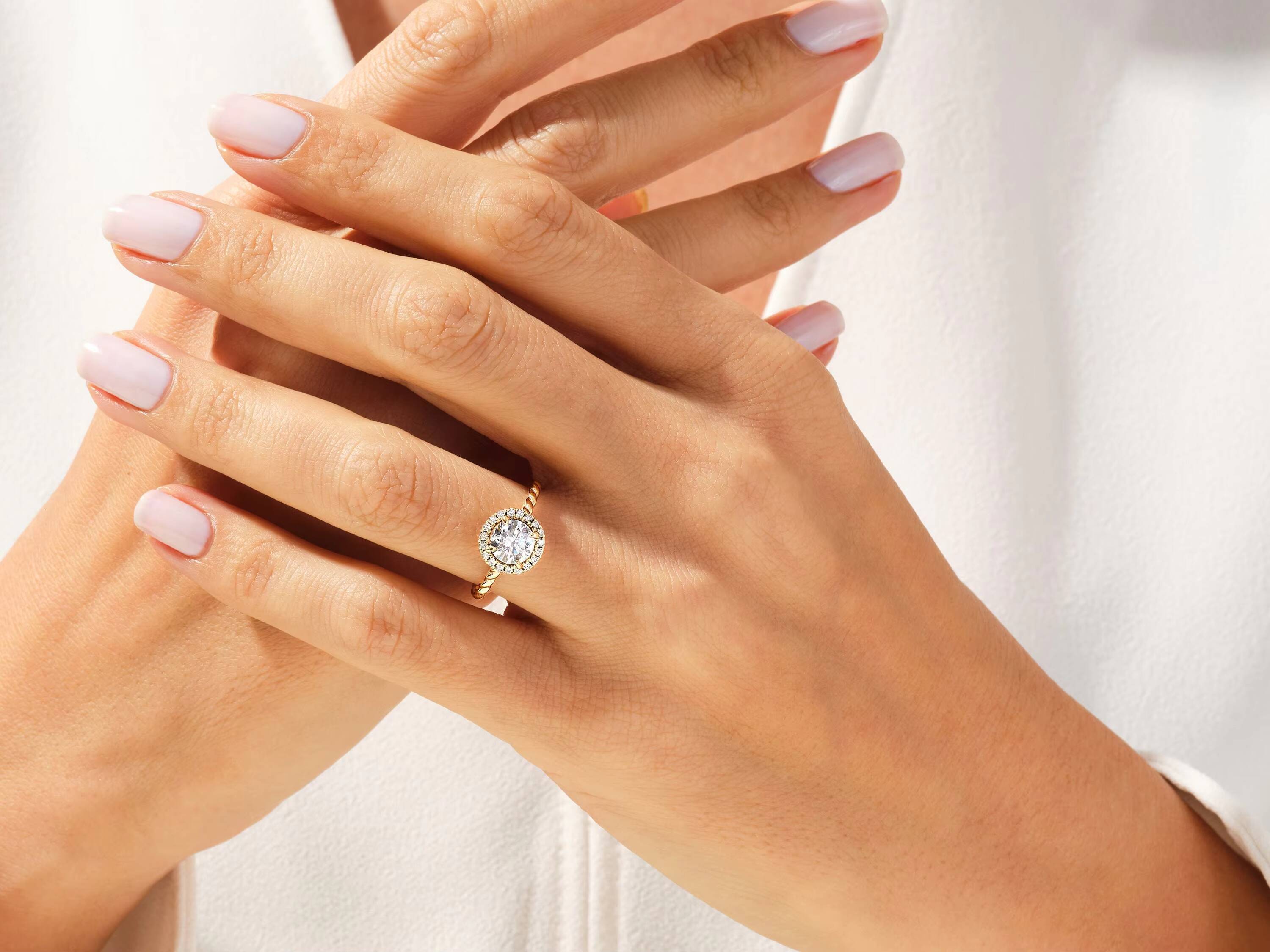 Halo Diamond Engagement Ring 14k 18k Solid Gold Promise Ring Twisted Rope Brilliant Round Lab Diamond Ring