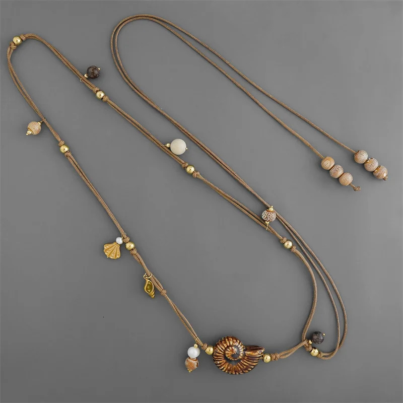 Vintage Ethnic style Conch Ceramic Bead Necklace for Womens Vacation Fashion Exquisite Parrot Shell Waist Chain Necklace 251023