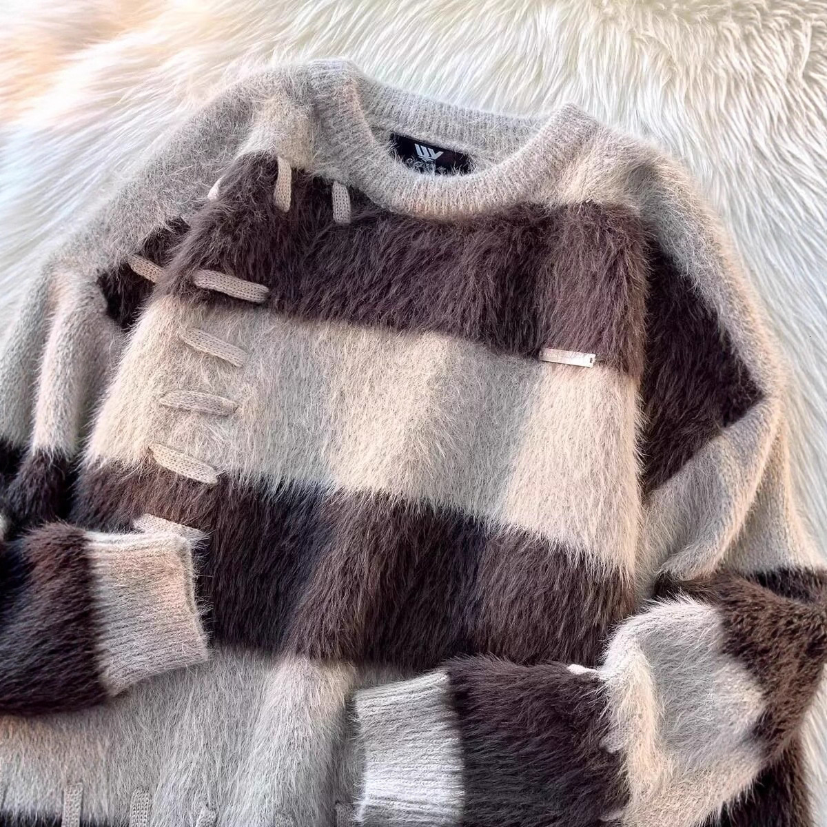 Autumn Winter Designer Sweater Striped Crew Neck Mink Velvet Sweater Men Women Ins Trend Lazy College Style Couple Knitted Sweater