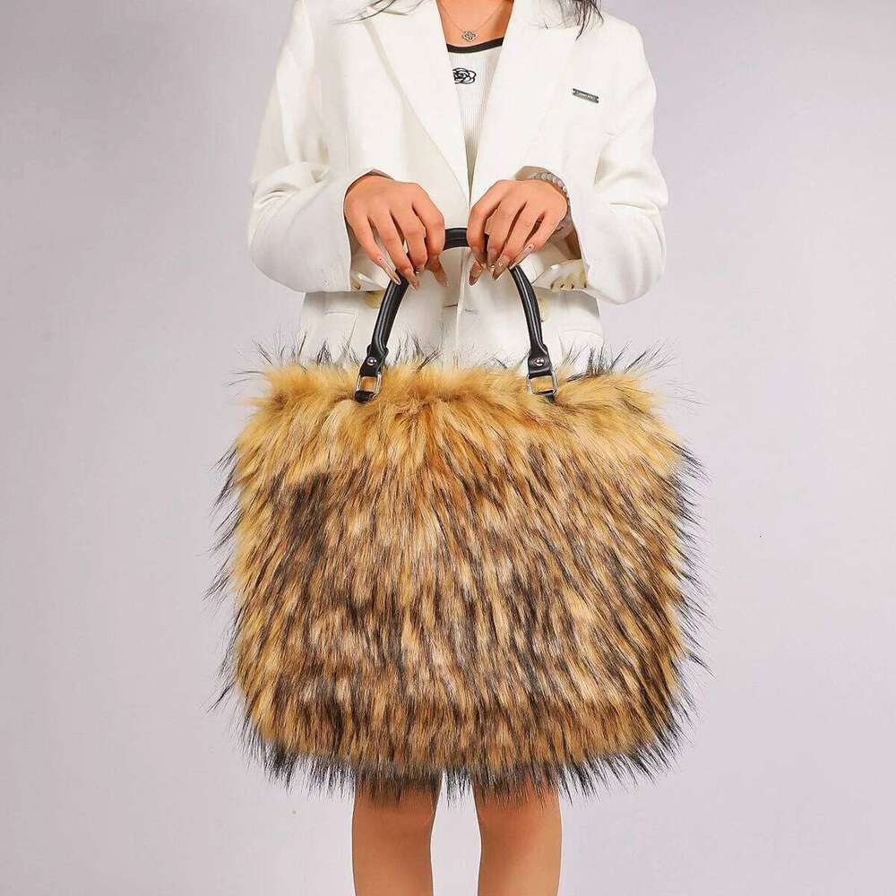 Large Plush Tote Faux Fur Shoulder Bag Winter Fluffy Designer Handbags Warm Soft Crossbody Bags For Women Shopper Purses