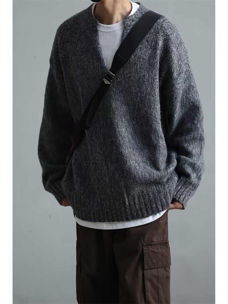 Korean Version INS Solid Color V-neck Sweater Designer Sweater Men Winter High-end Feel Loose Lazy Knitted Sweater Versatile Knitted Top