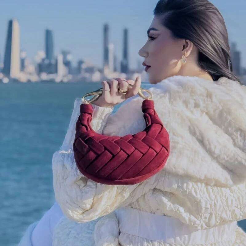 Vintage Faux Suede Hand-Woven Slim Shell Bags For Women Designer Handbag Purse 2025 New In PU Metal Handle Small Shoulder