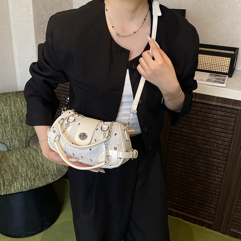 Free shipping designer bag High-end Spliced Chain Handbag New Fashion Motorcycle Shoulder Bag Large Capacity Commuter Crossbody Bag