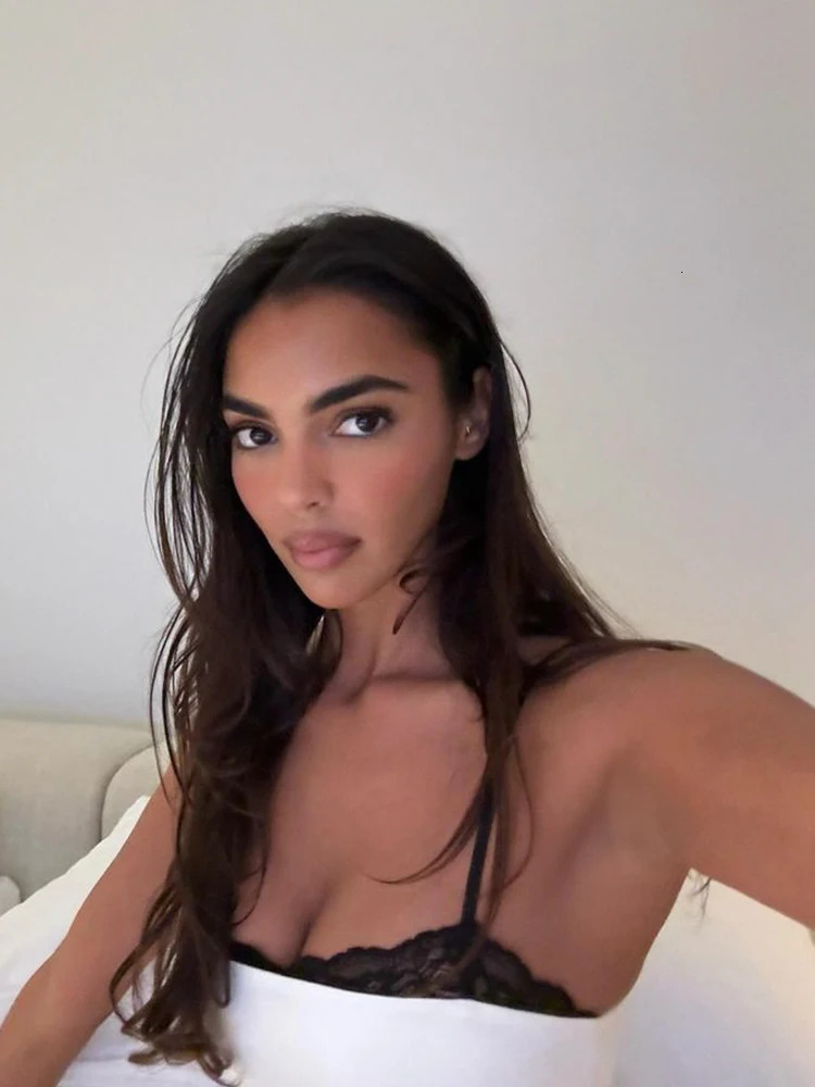 Lace Patchwork Spaghetti Dresses For Women Fashion Sexy Club Y2K Sleeveless Slash Neck Skinny Mini Vestidos Robes Female Bodycon 251027