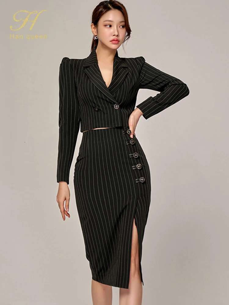 H Han Queen Autumn Winter Stripes Occupation 2Piece Suits Women Elegant Blazer Simple Sheath Pencil Skirts Korean Casual Set 251023
