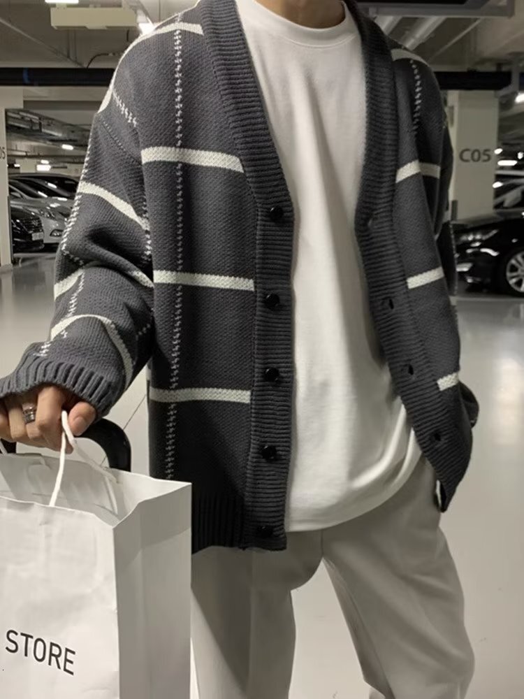 Spring And Autumn New Trendy Cardigan Sweater For Men Korean Designer Sweater Version British Plaid Striped Sweater Jacket Men's V-neck Sweater