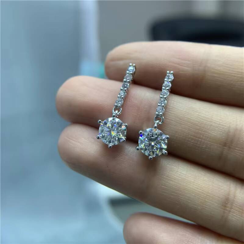 Luxury Romantic Female Tassel Six Claws Moissanite Earrings S925 Sterling Silver 925 White Studs Earrings for Women Fine Jewelry