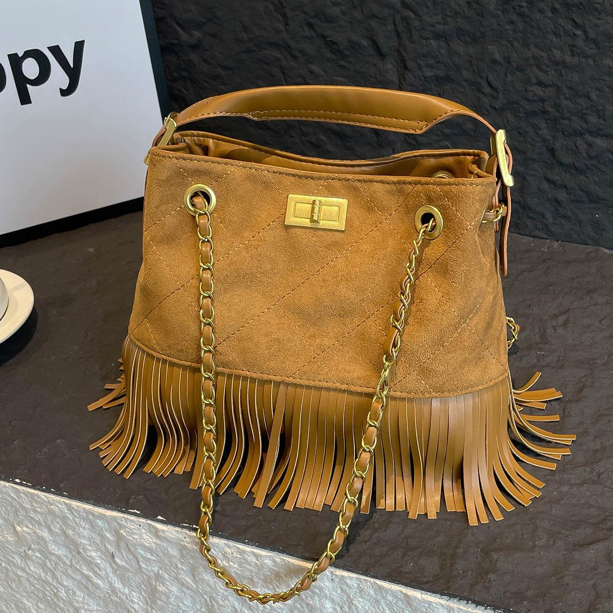 hot Free delivery designer shoulder bag Fashionable solid color minimalist handbag for daily leisure and comfort