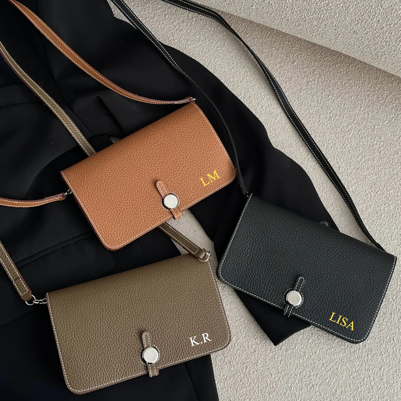 Free Customizable Name Cowhide Passport Case Wallet Women Phone Bag MultiPurpose THREEINONE SingleShoulder Crossbody Bag 251027