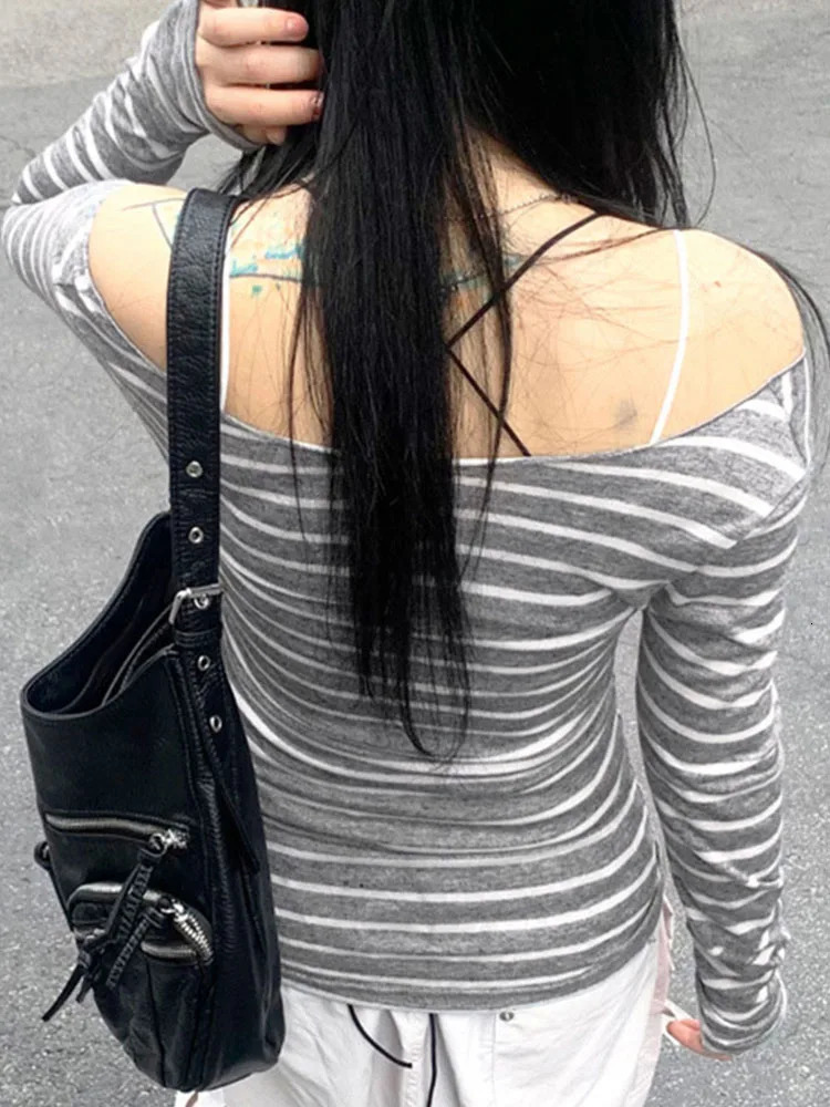 Japanese Basic Slim Long Sleeve Stripe Tee Off Shoulder O Neck Korean Street Style Spring Autumn Y2K Gray T Shirt Women 251027