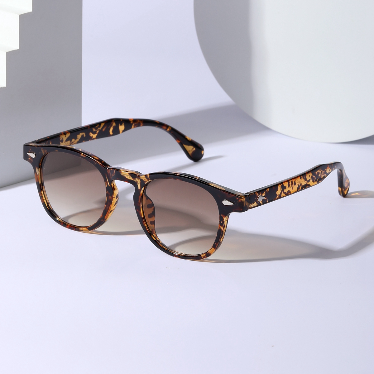 1pc Retro Classic Diamond-Shaped Accessories Arrow-Decorated Women's Fashion Sunglasses in Black Marble Color, Blue-Gray for Summer and All Seaso