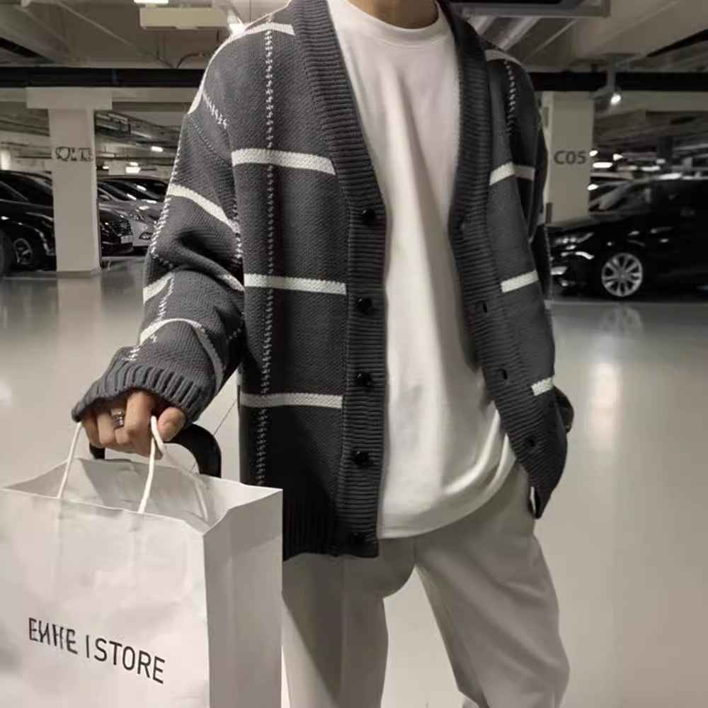 Spring And Autumn New Trendy Cardigan Sweater For Men Korean Designer Sweater Version British Plaid Striped Sweater Jacket Men's V-neck Sweater