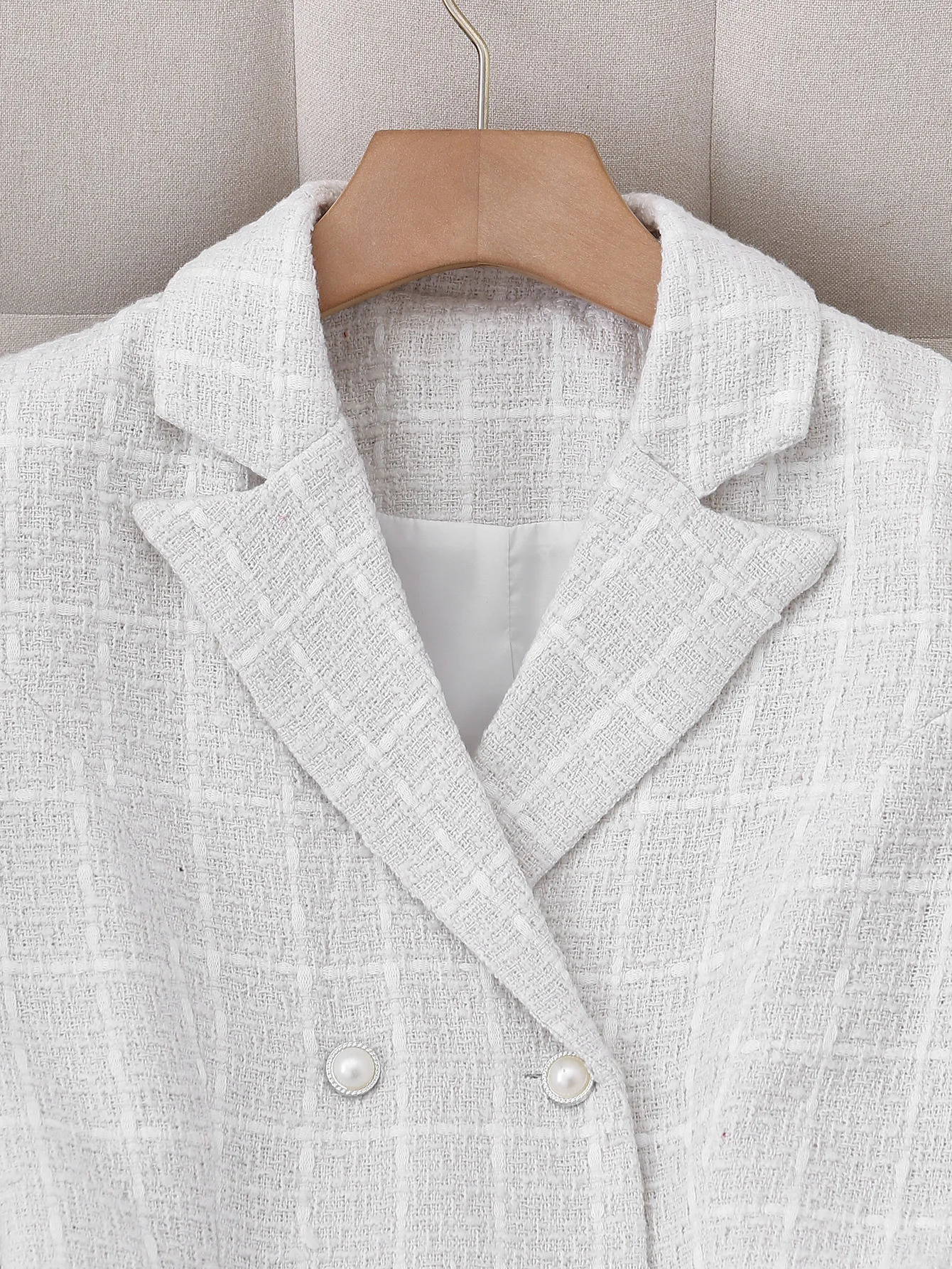 Fashionable and elegant urban regular fit lapel collar long sleeves solid color elegant jacket suit jacket and skirt set belt n 251023