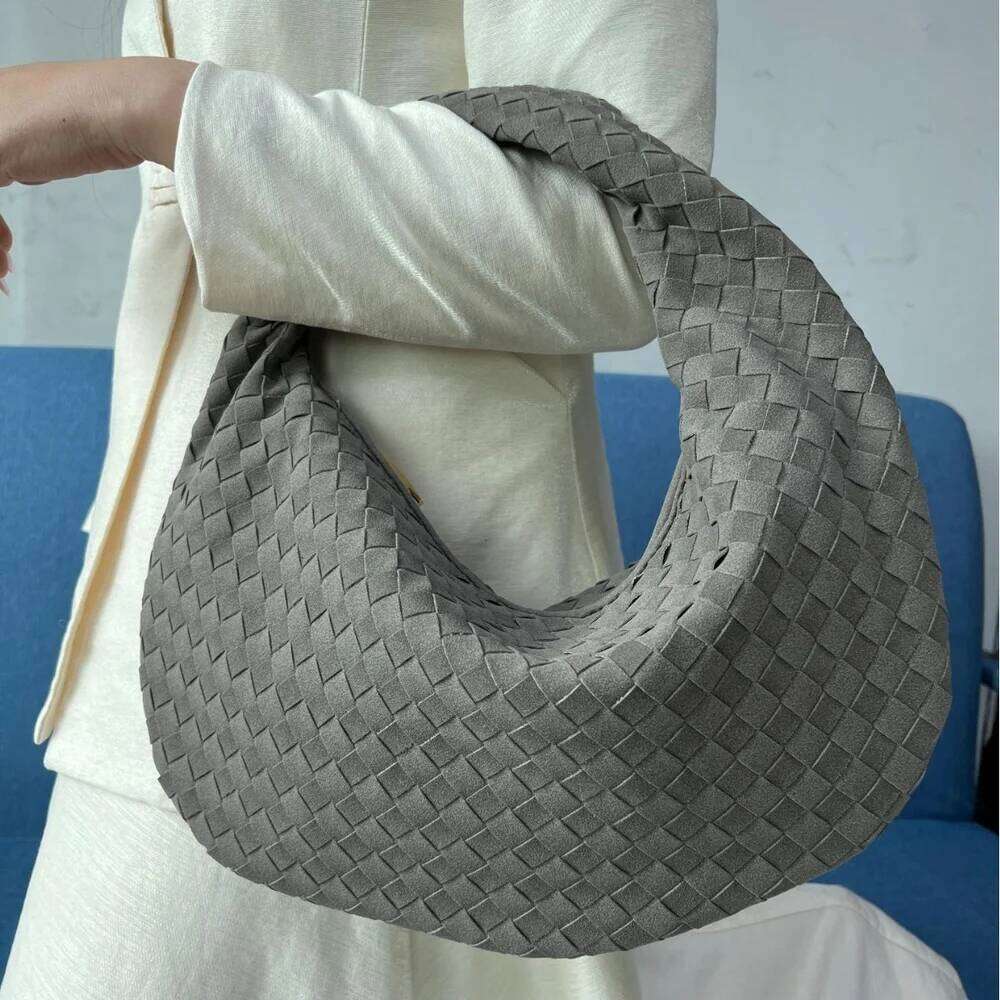 Woven Fashion New Versatile Women's Handbag Single Shoulder Armpit Knot Unique Niche Design Retro