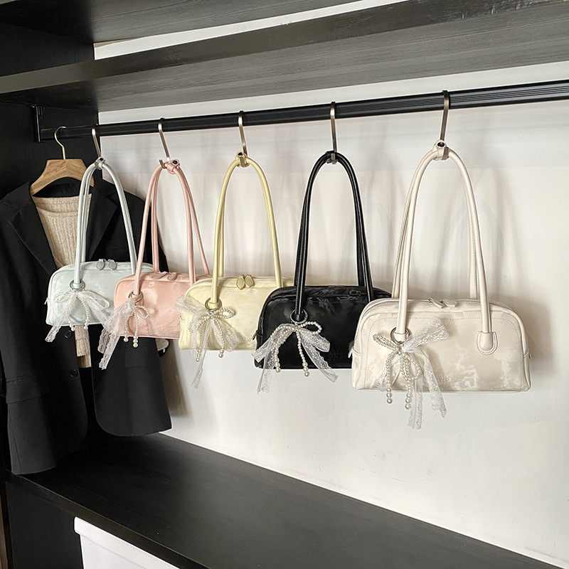 Free shipping designer bag High-end Stylish Bag for Women Large Capacity New Casual Niche Single Shoulder Underarm Commuter Pillow Bag