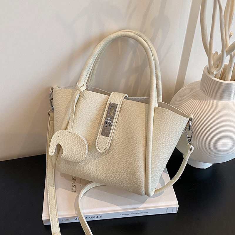 Free shipping designer bag New High-End Handbag for Women Niche Single-Shoulder Bucket Bag Crossbody Commuter Tote Bag