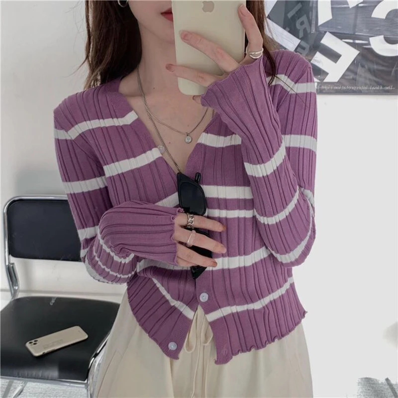 Y2k Stripe Women Cardigan Korean Knitted Slim Button Female Casual Tops Autumn Fashion All Match Chic V Neck Ladies Crop Top 251027
