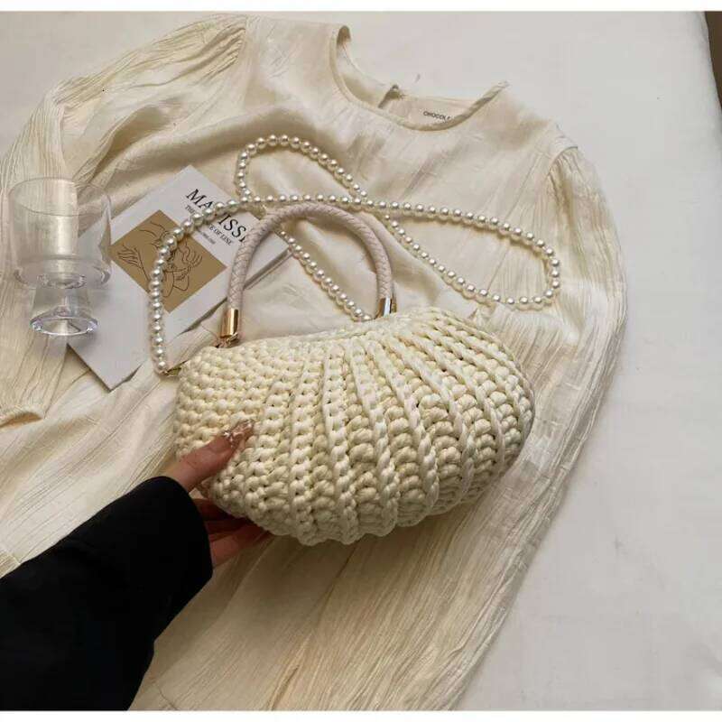 Creative Conch Shaped Crochet Women Shoulde Bags Funny Cute Pearls Chains Handmade Weave Crossbody Bag Novelty Small Handbags