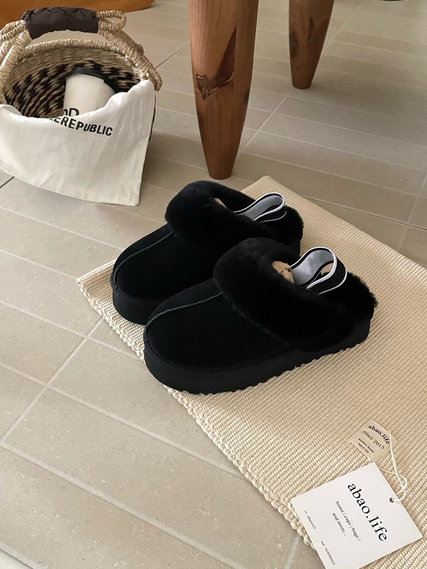 Free shipping Designer Multi-Color Plush-Lined Mules with Warm Design Daily Occasion Wear Fashion Stylish Versatile Trendy Slippers