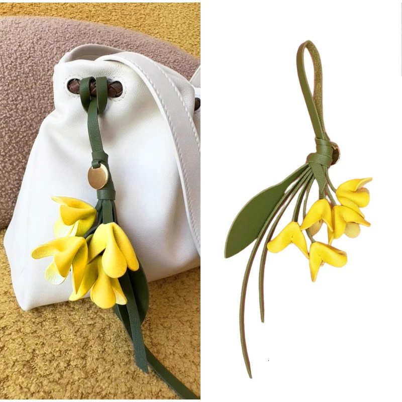 Flower Bag Pendant Genuine Leather Original Exquisite Handmade Simulation Flower Pendant Osmanthus Tulip Keychain 251027