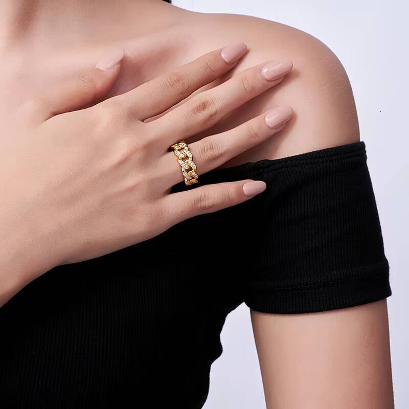 New Design Ring for Fashion Girl 18K Gold Plated Rhodium Plated Fine Women 925 Sterling Silver Cuban Link Rings with Moissanite