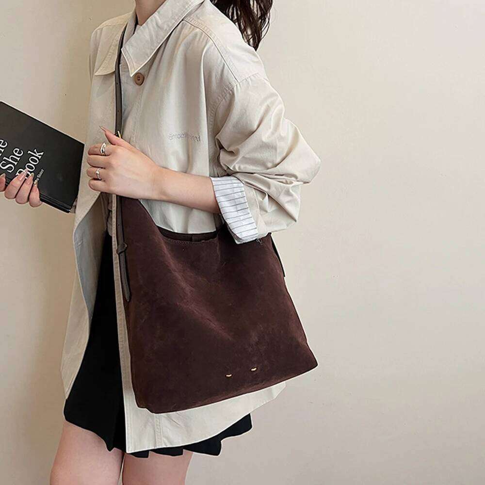 Designer Luxury Shoulder Retro Matte Suede Bucket For Women New Tote Simple Large Capacity Single Shoulder Crossbody Bag