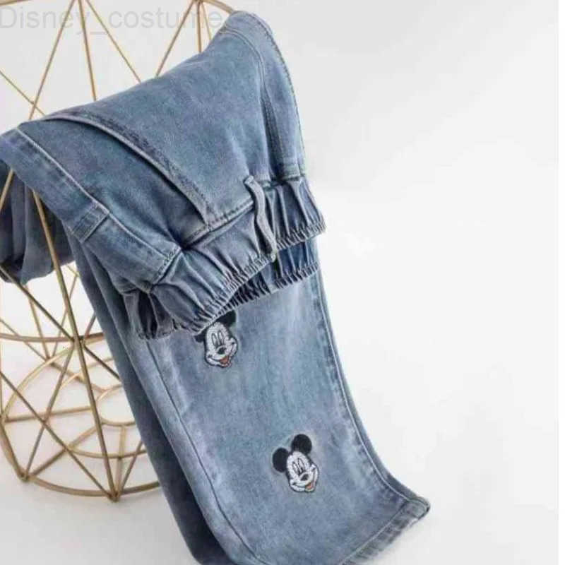 Disney Creative series Mickey womens new cute cartoon embroidery pattern simple fashion loose comfortable highwaisted jeans H251027