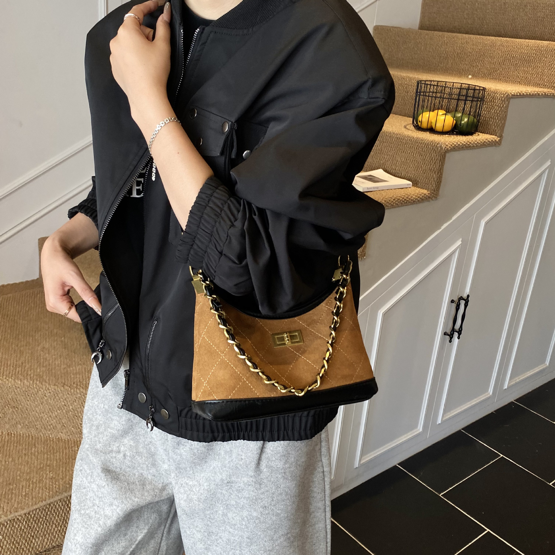 hot Free delivery designer shoulder bag Fashionable and comfortable daily design handbag minimalist item