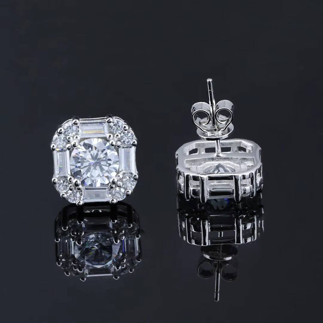 Fine Jewelry High Quality 925 Sterling Silver Prong Setting VVS Moissanite Diamond Geometric Stud Earrings for Women