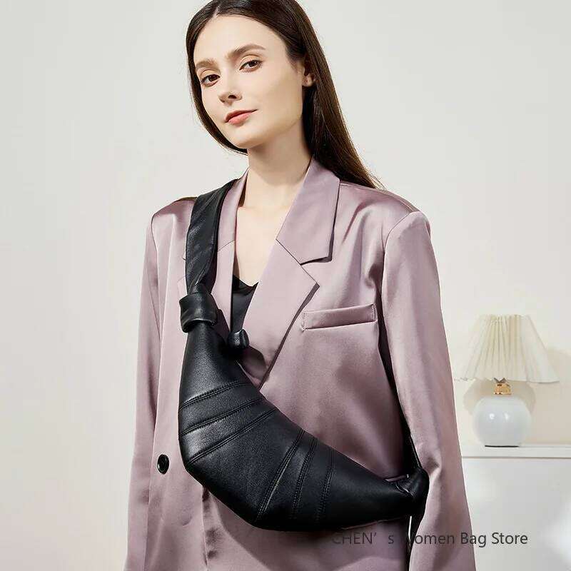 Designer Luxury Genuine Leather Lambskin Women Handbag Croissant Bag Fashionable Versatile Black Soft Dumpling Chest Crossbody Shoulder Bags