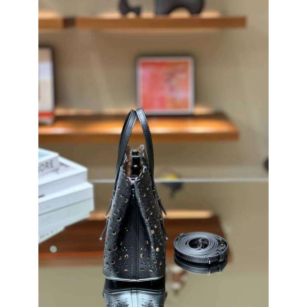 Brand Design Fashion Large Capacity Genuine Leather Bucket Bag High Quality Cowhide Shoulder Handbags For Women 2025