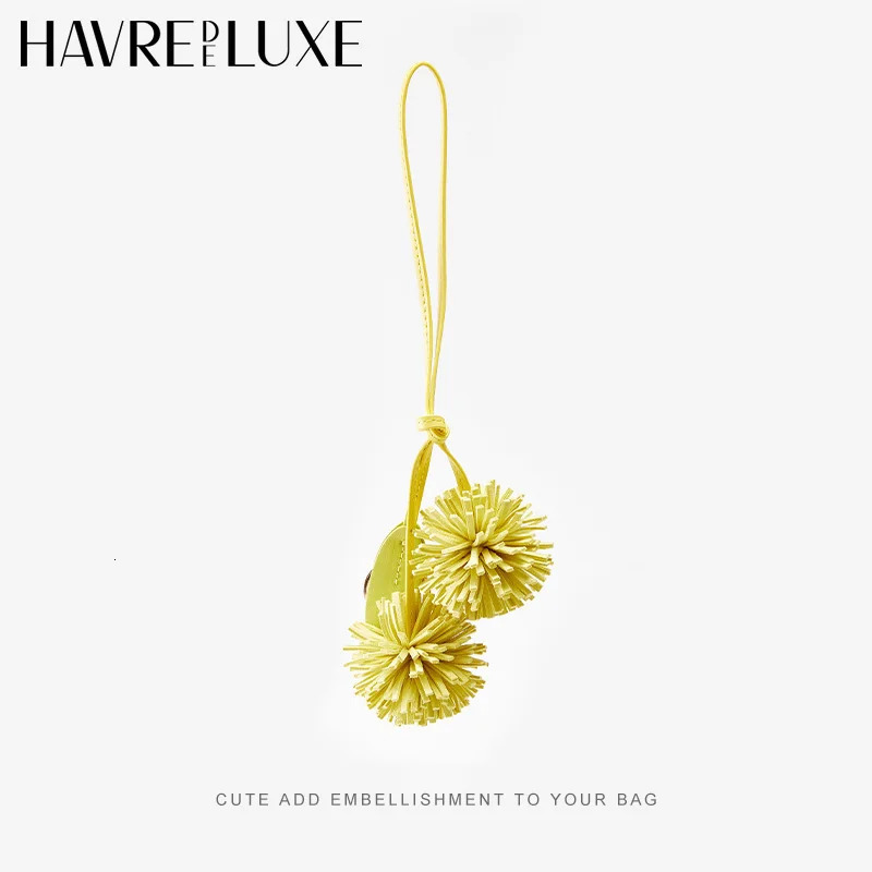 Cowhide Leather Bag charm flower ball pendant fashion highgrade lychee flower car pendant decoration bag accessories 251027