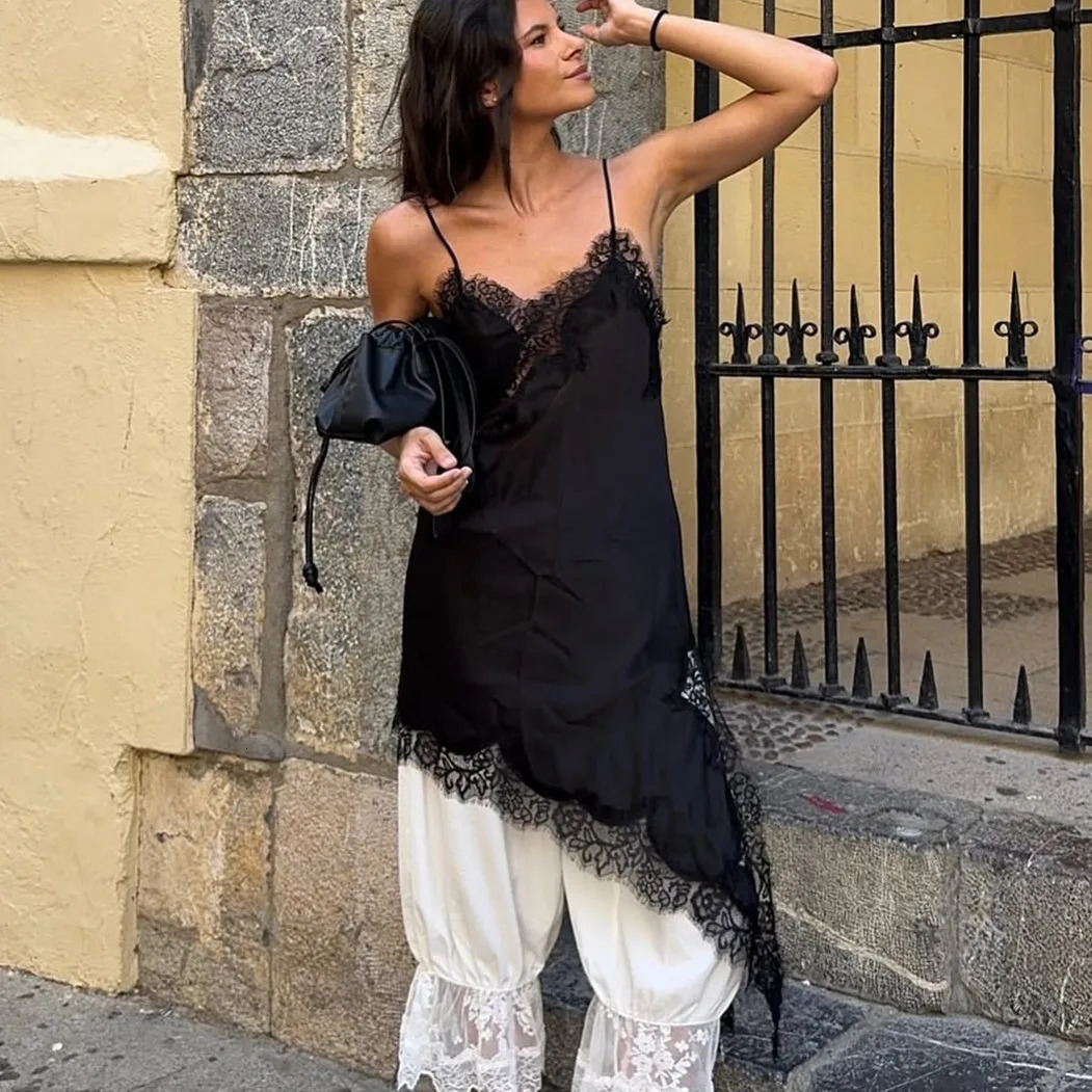 Sexy Lace Irregular Womens Tank Top Chic Vneck Backless Sleeveless See Through Female Vest 2025 Summer Lady High Street Tops 251027