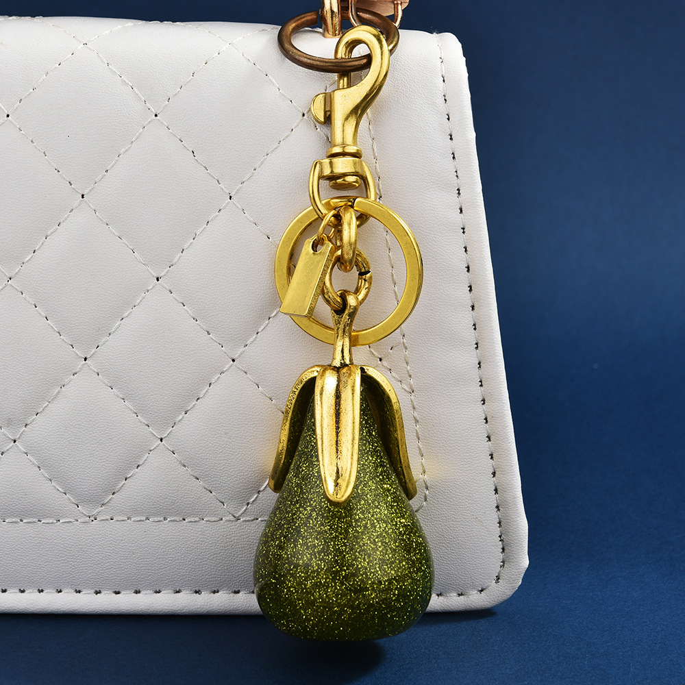 Keychain wallet Designer keychain Pear keychain pendant, couple car keychain exquisite personalized fruit creative fashionable pendant Birthday Gift