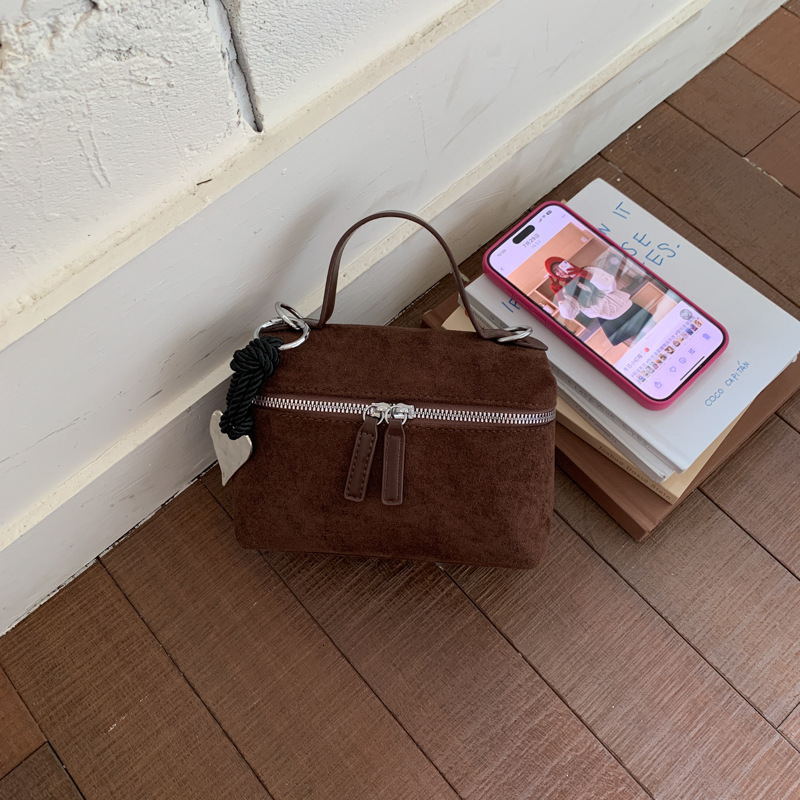 Free shipping designer bag High-End Single Shoulder Crossbody Bag Handbag for Women New Trendy Niche Box Velvet Handheld Small Square Bag