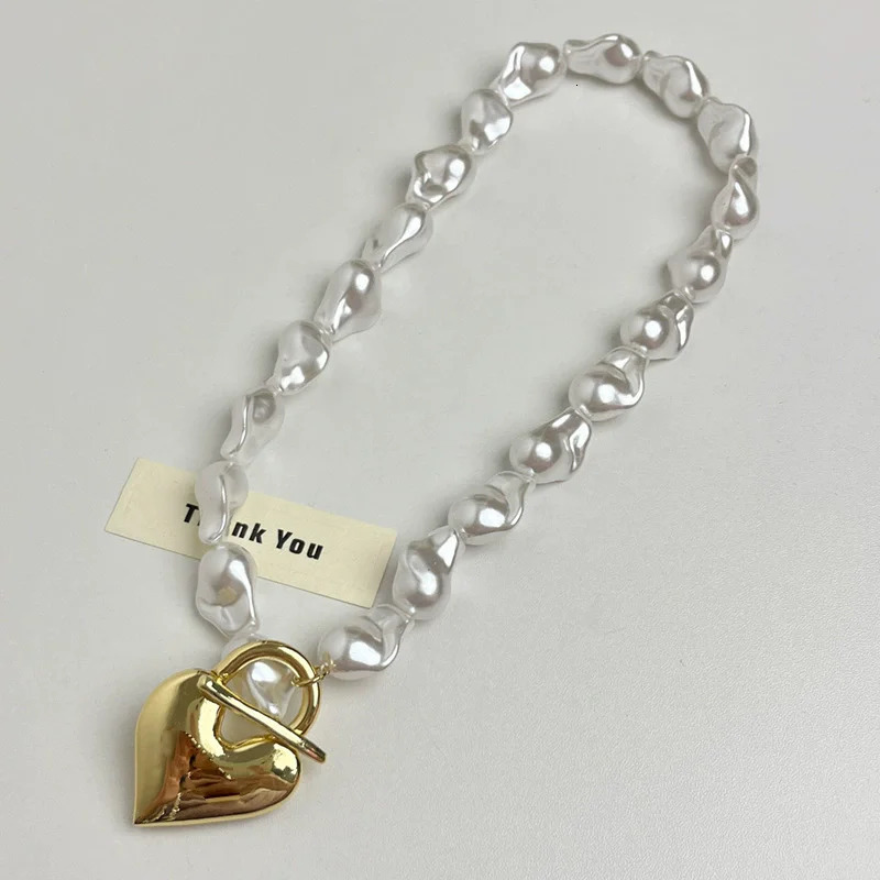 Pearl HeartShaped Necklace For Women HeartShaped Pendant Necklace Fashionable Womens Jewelry Accessory 251023