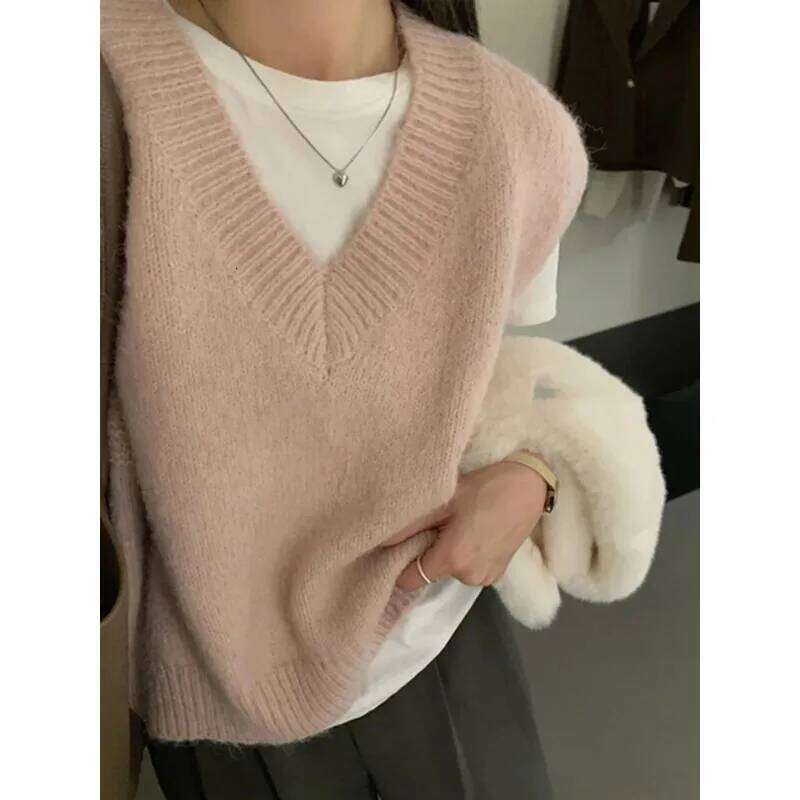 Sleeveless Autumn Winter Pullover Knitted Women Sweaters Vest New Fashion V Neck Casual Loose Elegant Knitwear Bottoming Tops Women Sweater Designer S