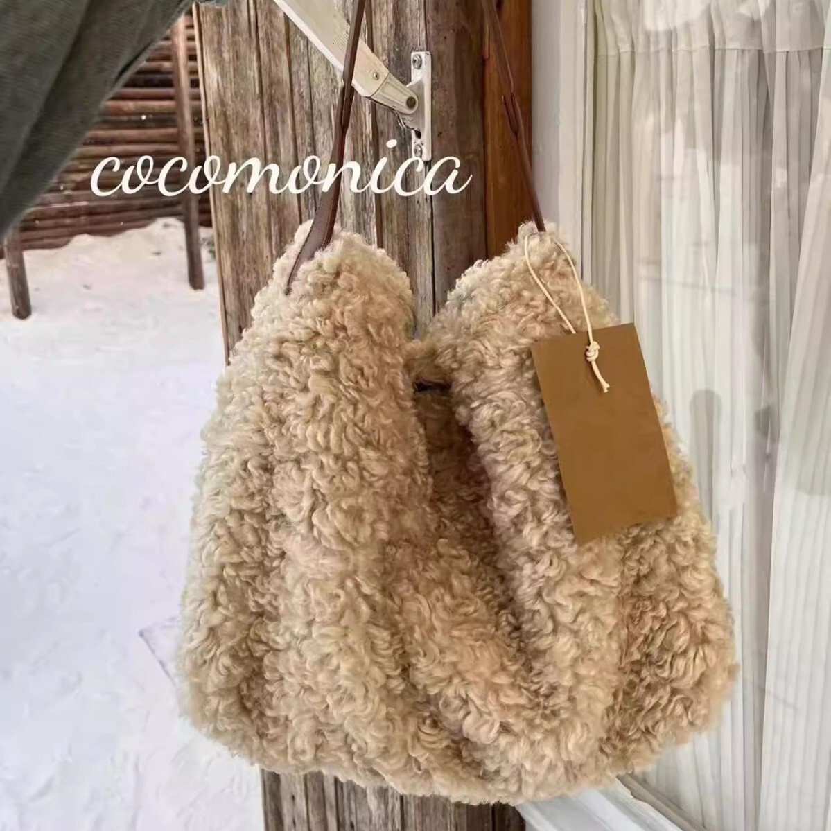 Autumn and Winter New Lamb Wool Tote Relaxed Feel Plush Shoulder Large Capacity Fluffy Crossbody Bag