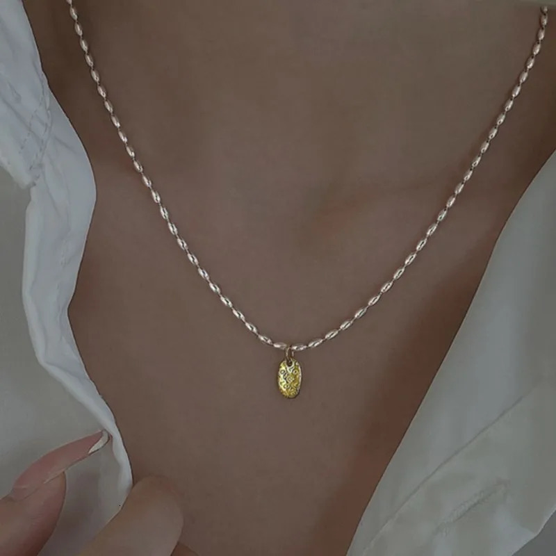 ANENJERY Grain Shape Letter Necklace for Women Simple Fashion Clavicle Chain Party Jewelry Wholesale Drop 251023