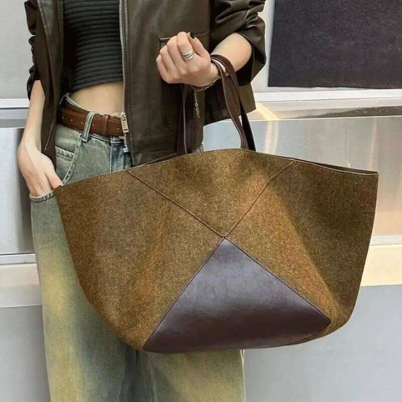 Designer Luxury Autumn And Winter Fashion New Patchwork Contrasting Color Large Capacity Hand Held Tote Woolen Texture Single Shoulder Bag